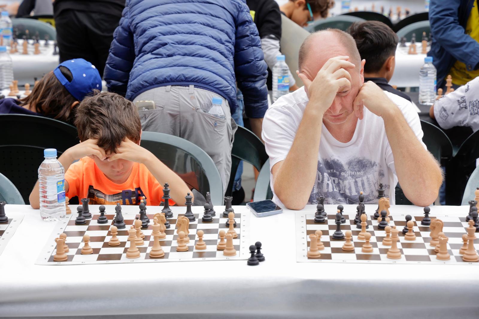 La ciudad recupera la simultánea de ajedrez