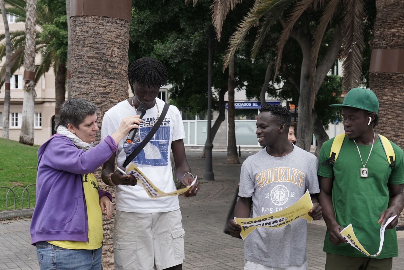 Manifestación contra la xenofobia en la Plaza de la Feria, en imágenes