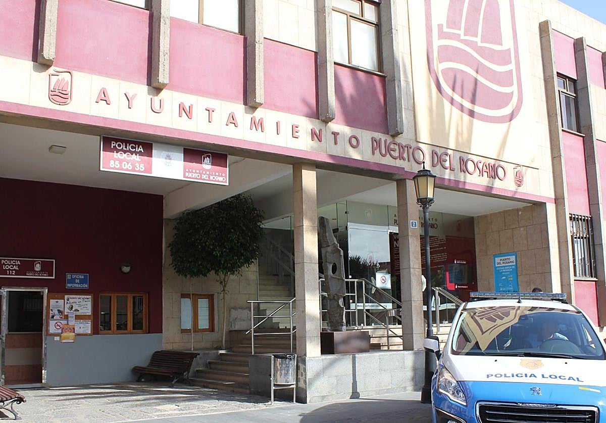 Los animales fueron abandonados en el interior de la vivienda sin agua ni comida.