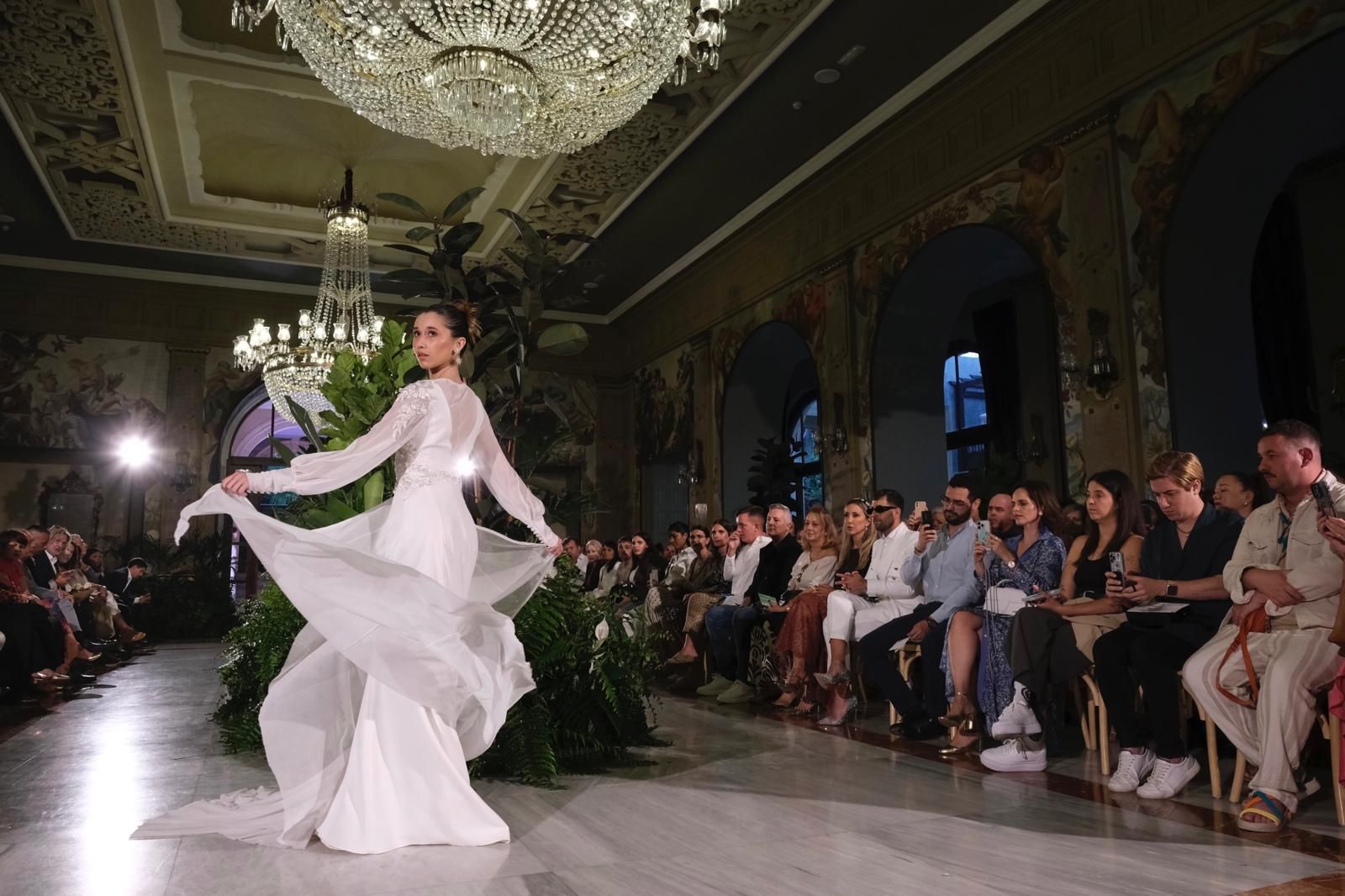 La segunda jornada de la pasarela &#039;Colección Bridal, Gran Canaria Moda Cálida&#039;, en imágenes