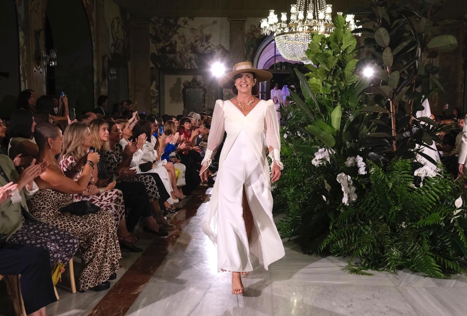 La segunda jornada de la pasarela &#039;Colección Bridal, Gran Canaria Moda Cálida&#039;, en imágenes