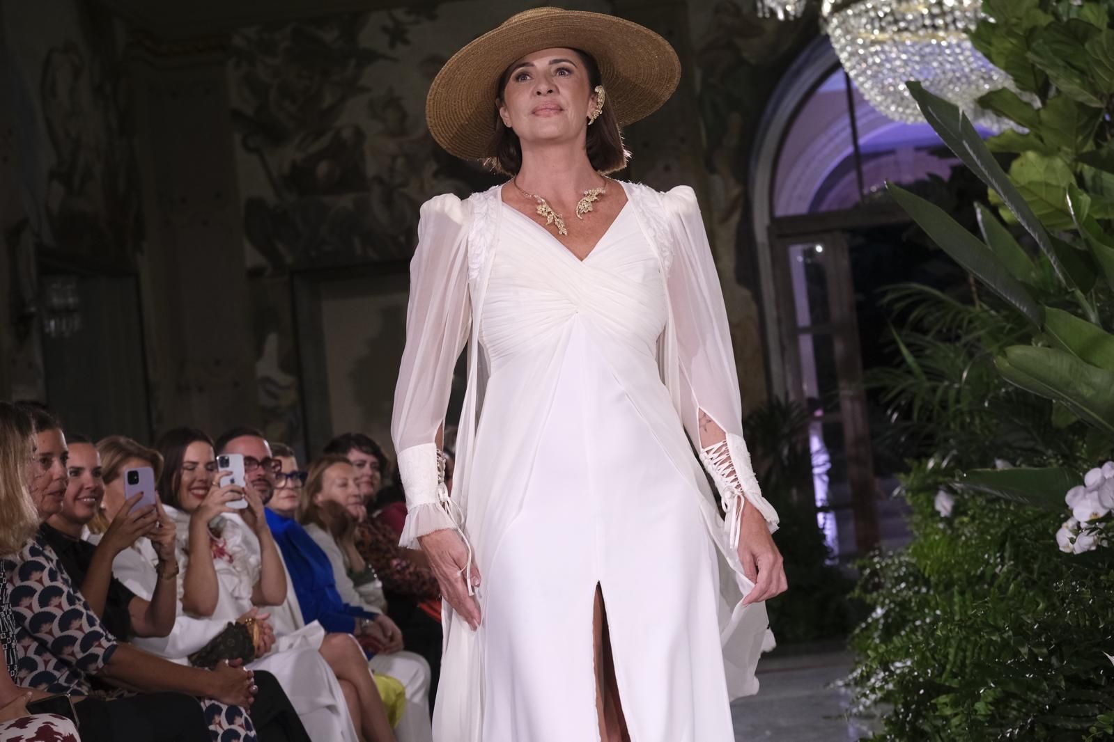 La segunda jornada de la pasarela &#039;Colección Bridal, Gran Canaria Moda Cálida&#039;, en imágenes