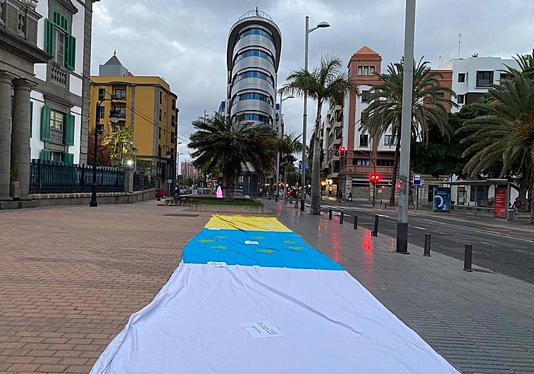 La plataforma 'África se ahoga' llama a la rebelión contra la «masacre» de inmigrantes en Canarias