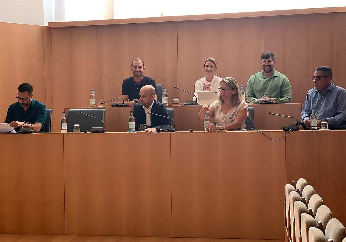 Sesión extraordinaria celebrada en el Consistorio de Tías.