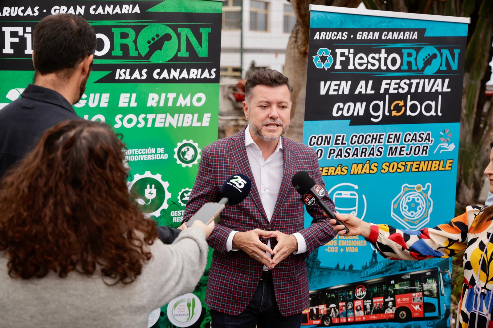 La presentación del cartel del FiestoRon, en imágenes