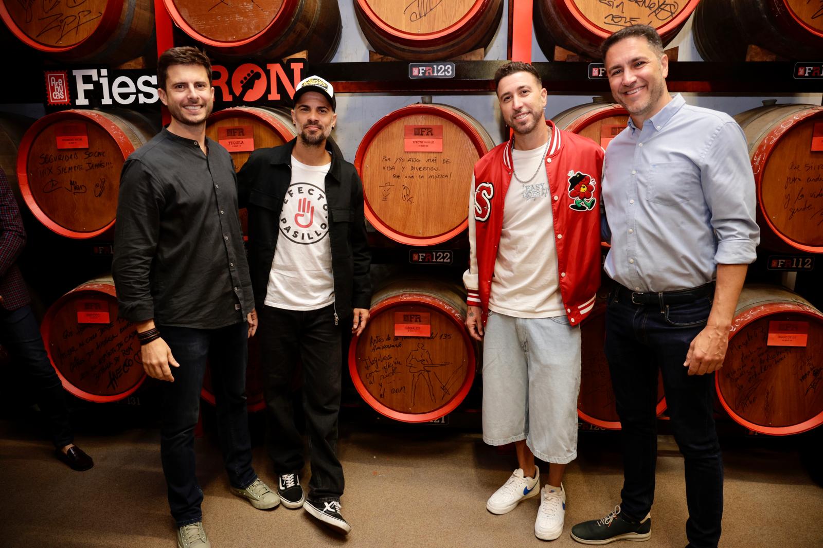 La presentación del cartel del FiestoRon, en imágenes