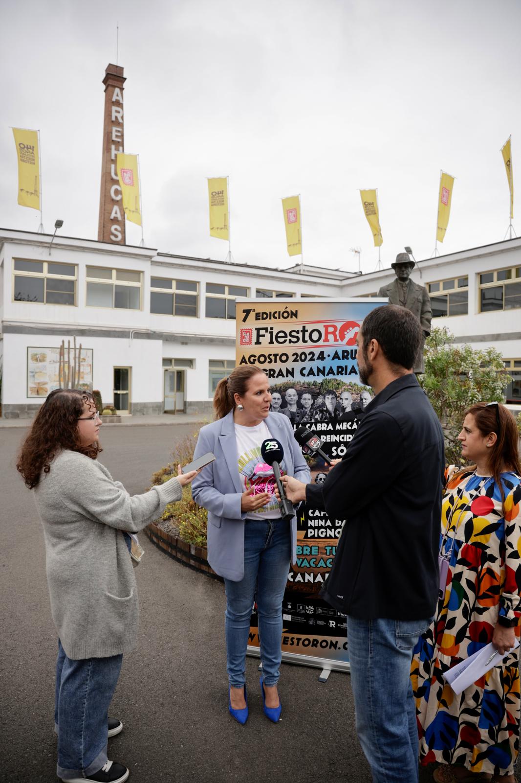 La presentación del cartel del FiestoRon, en imágenes