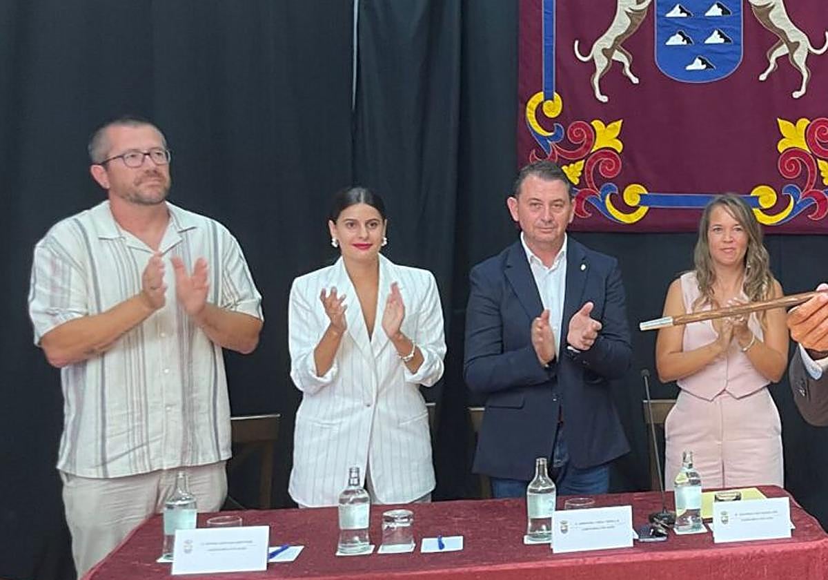 Concejales de Haría, con Bruno Santana a la izquierda de la imagen.