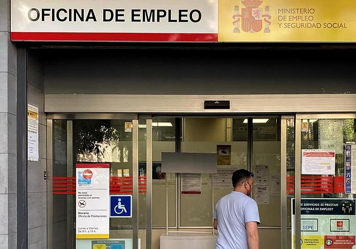 La temporada baja turística y el final del 'cole' enfrían el empleo en Canarias en junio