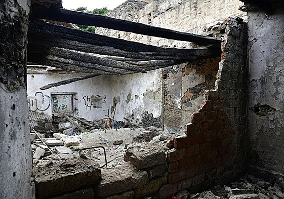 Estado actual del interior del molino de El Batán, pieza histórica de la ciudad.