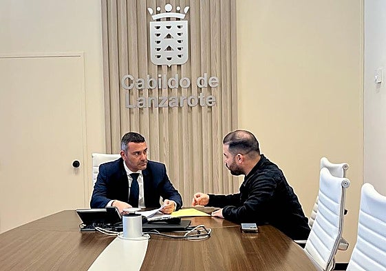 Oswaldo Betancort y Jesús Machín Tavío.