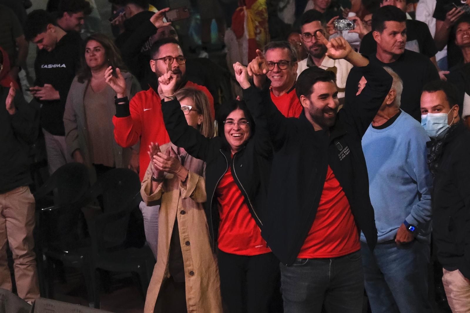 La Plaza de la Música se tiñe de rojo para ver la Eurocopa