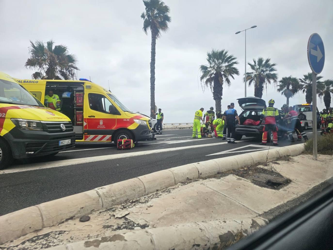 El vuelco en la Avenida Marítima, en imágenes