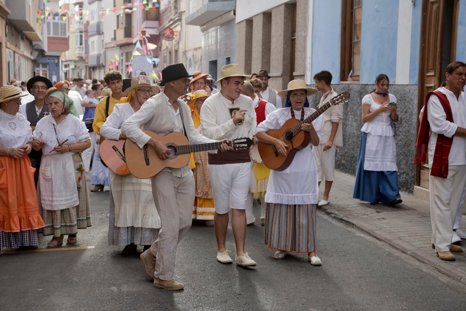 La romería ofrenda del Carmen, en imágenes