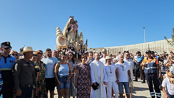La procesión de la Virgen del Carmen en Arguineguín, en imágenes