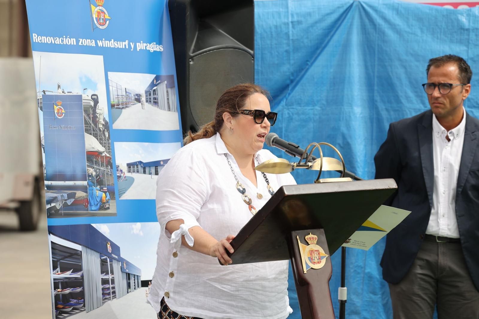 Las imágenes de la inauguración de los murales olímpicos en el Real Club Náutico