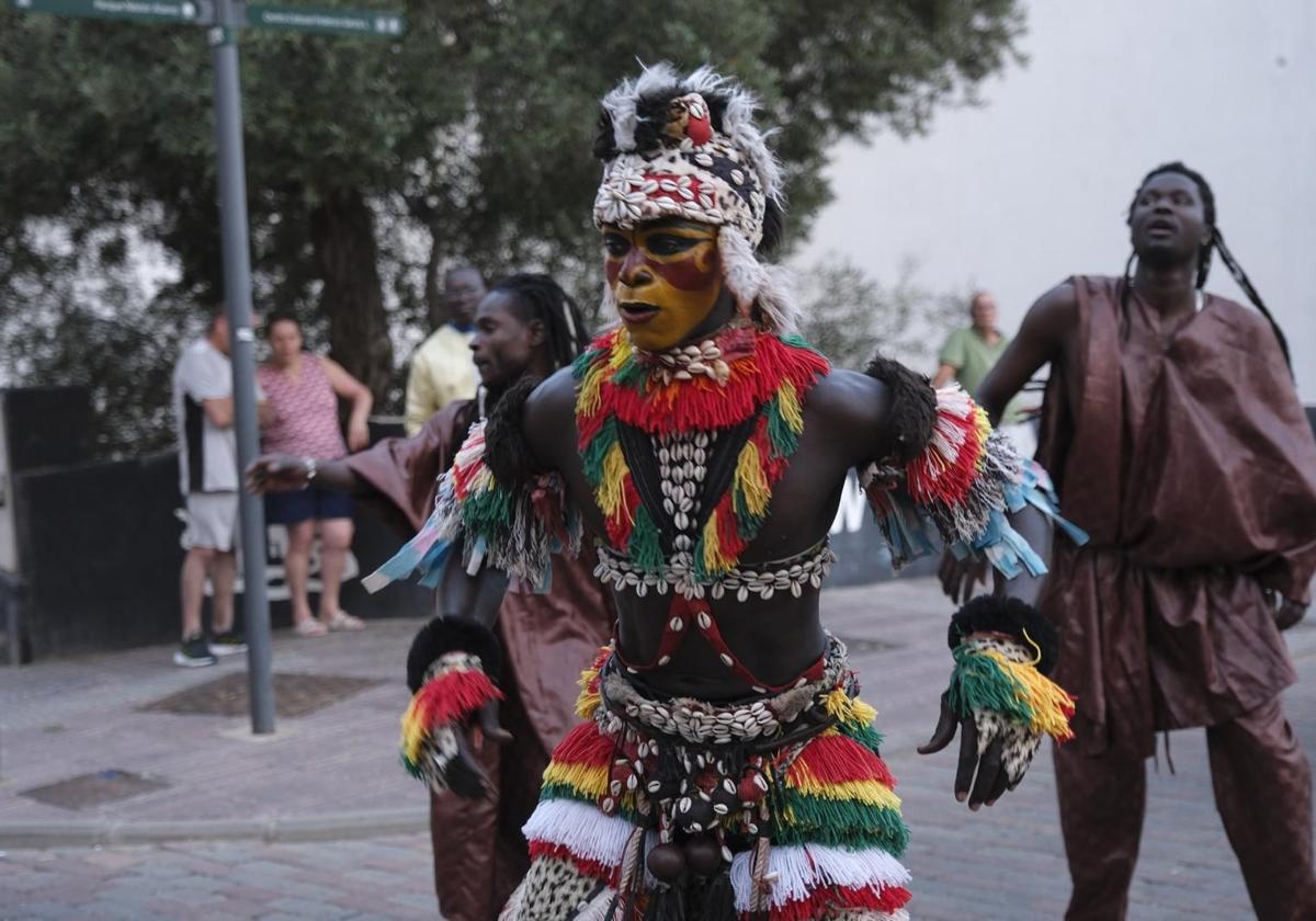 El recorrido del festival de folclore, en imágenes