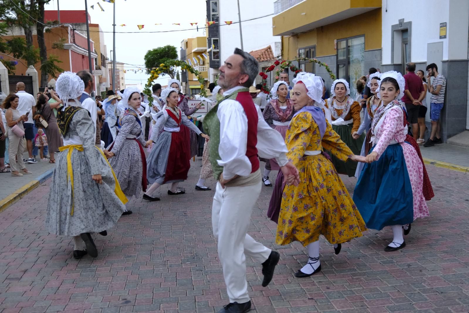 El recorrido del festival de folclore, en imágenes