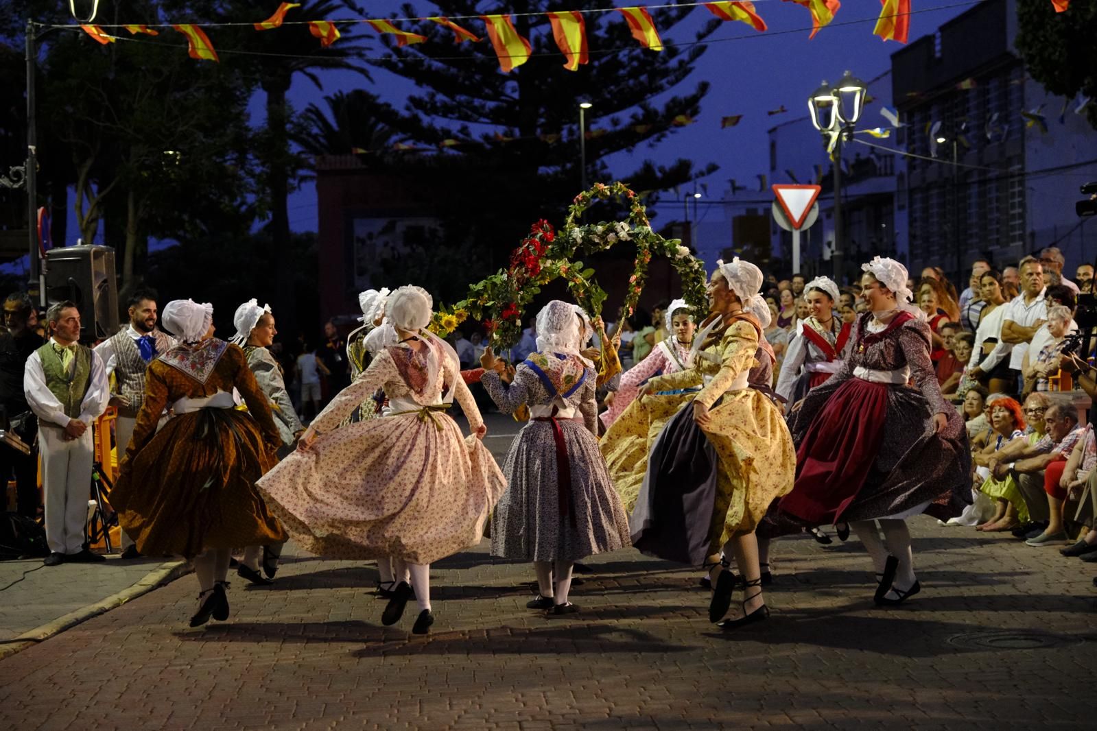 El recorrido del festival de folclore, en imágenes
