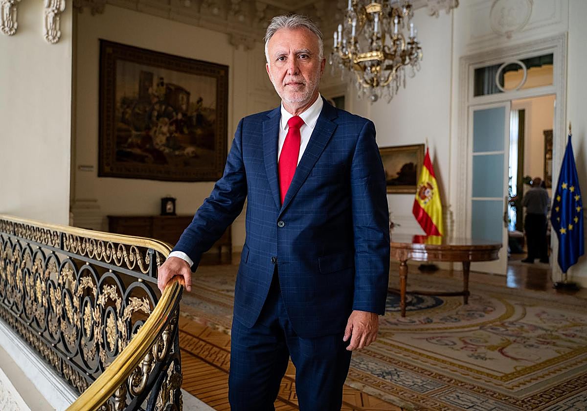 El ministro Ángel Víctor Torres, durante la entrevista.