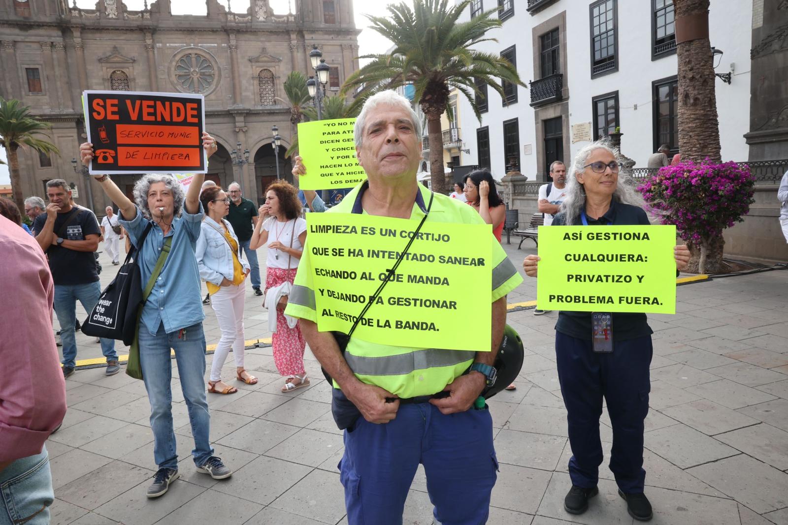 La manifestación de los trabajadores municipales, en imágenes