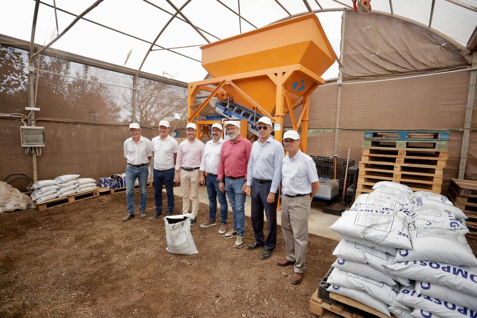 El nuevo sistema de compostaje de Ayagaures, en imágenes