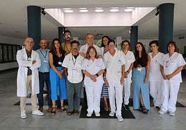 Responsables de los servicios sanitarios acreditados, más el gerente del Hospital.