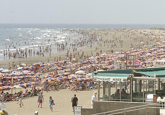 Imagen de archivo de Playa del Inglés, en la costa de San Bartolomé de Tirajana.