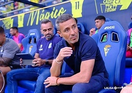 El ex entrenador blanquiazul, Óscar Cano.