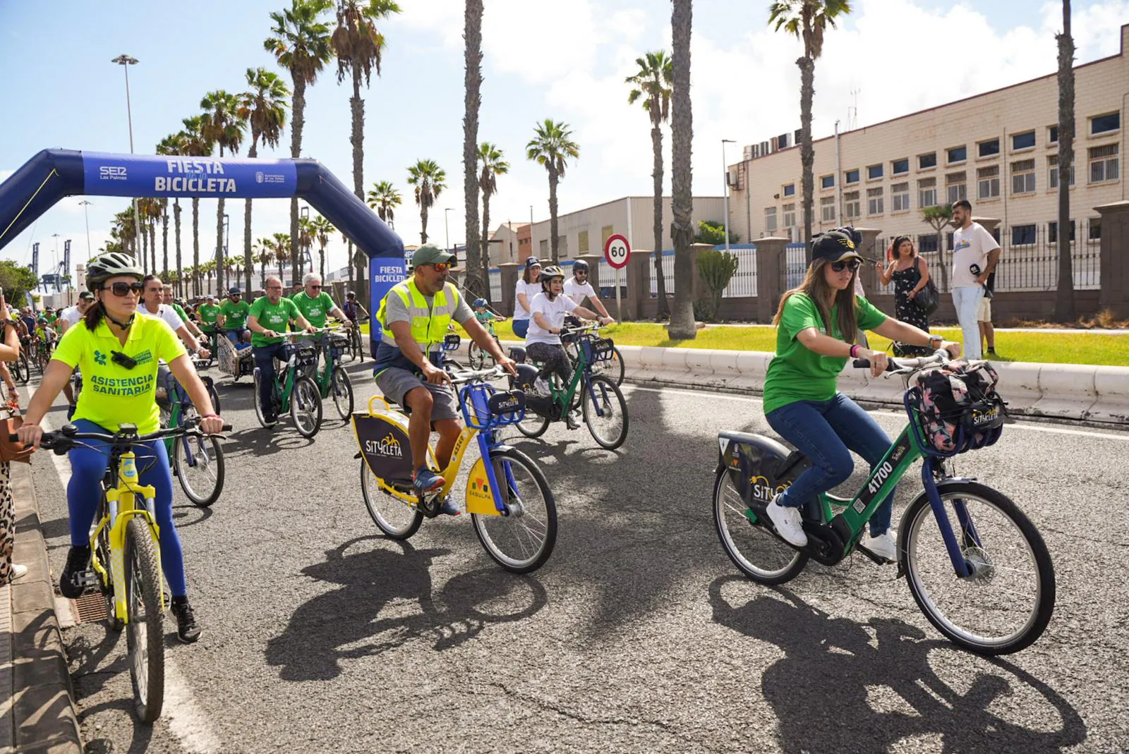 Las Palmas de Gran Canaria celebra el día de la bicicleta