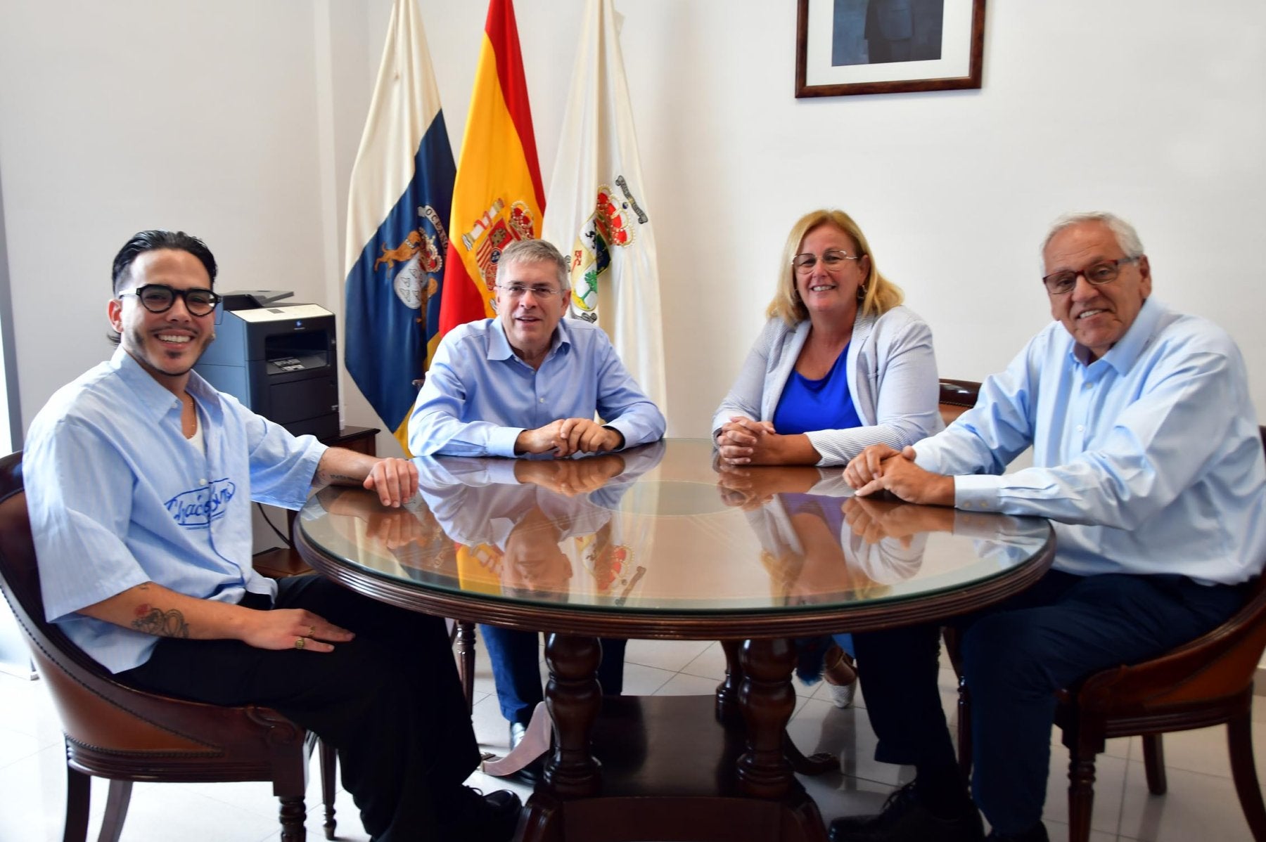 El alcalde de San Bartolomé de Tirajana recibe a Chacho SVNRS