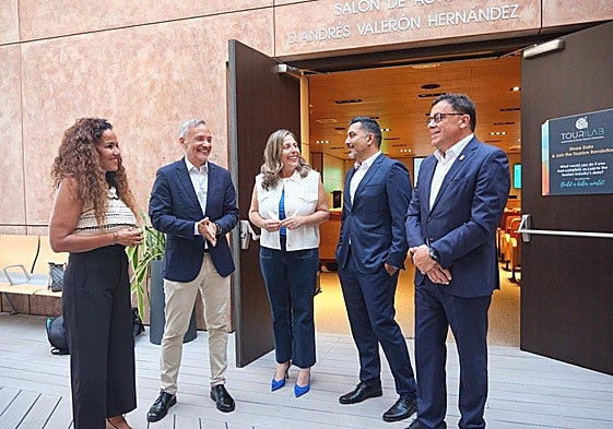 Manuel Miranda, consejero de Política Territorial, Cohesión Territorial y Aguas del Gobierno de Canarias, acudió a la presentación del proyecto en el Parque Tecnológico.