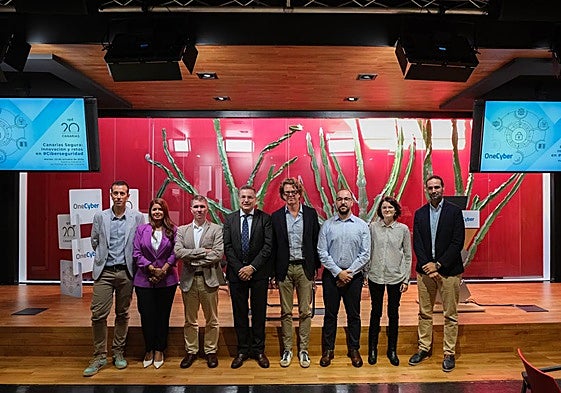 Imagen de los ponentes del encuentro 'Canarias Segura: Innovación y retos en #Ciberseguridad' celebrado en las instalaciones de CANARIAS7.