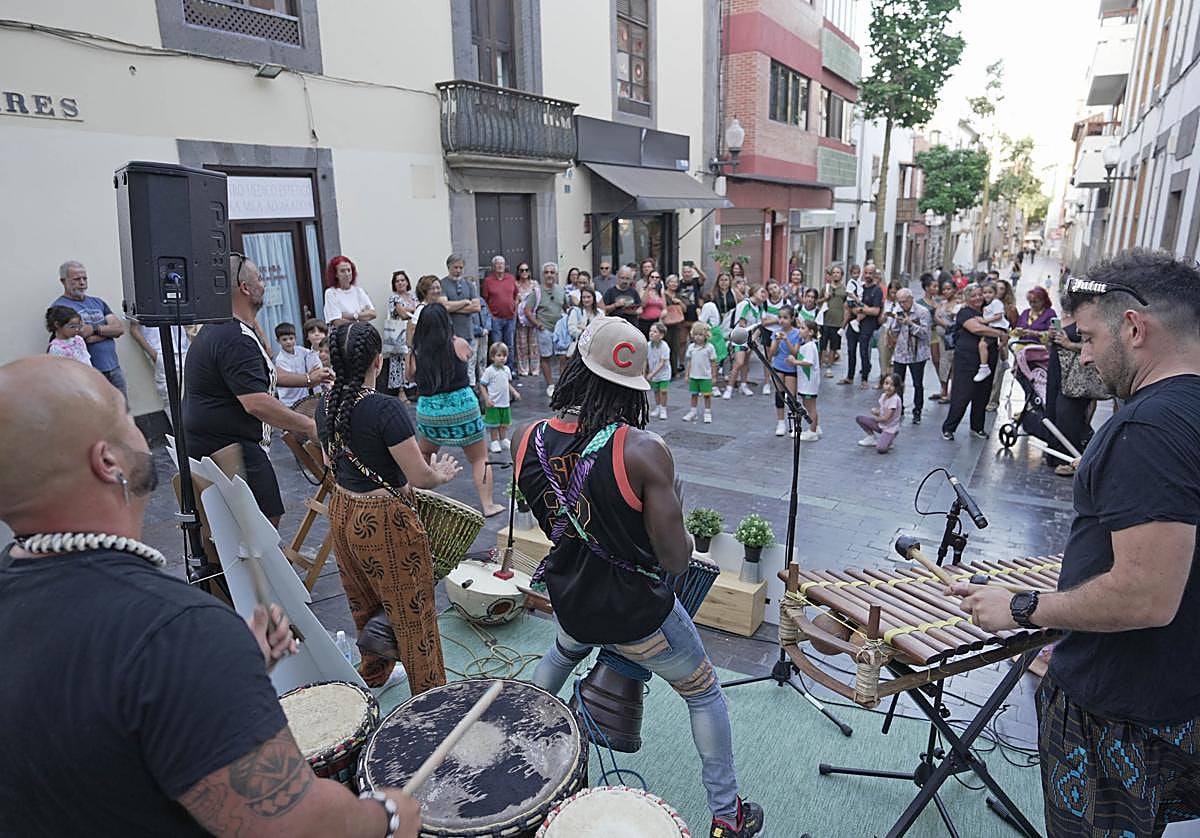 Cultura y ocio pasean por Triana