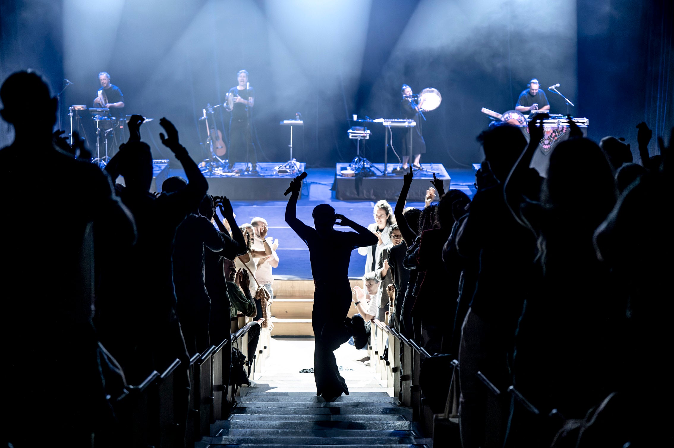 Rodrigo Cuevas cautiva al público grancanario