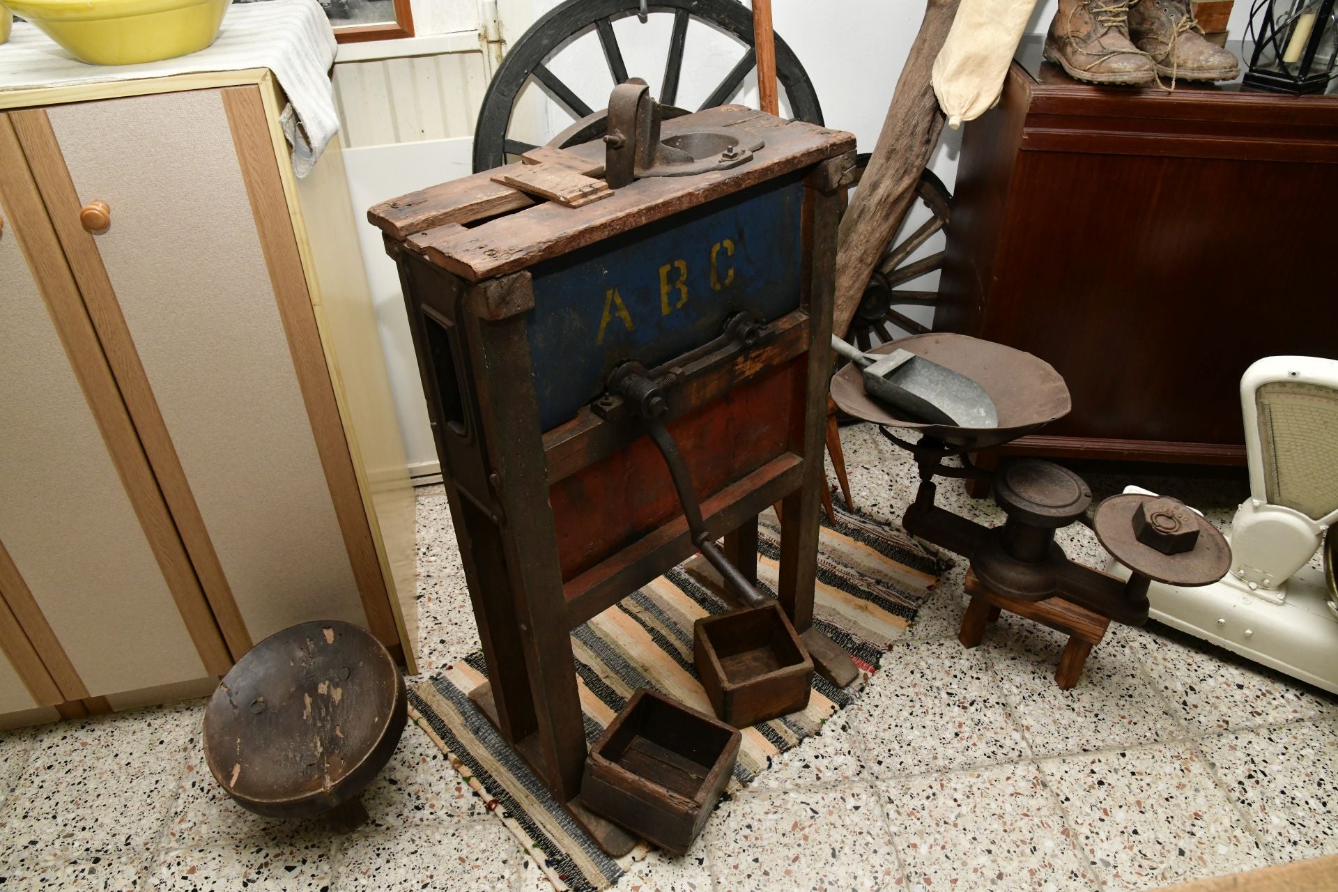 El garaje reconvertido en un museo canario, en imágenes