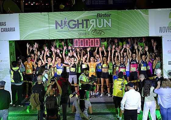 Momento de la salida del 5k de la carrera nocturna Binter NightRun.