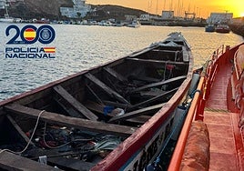 Cayuco en El Hierro.