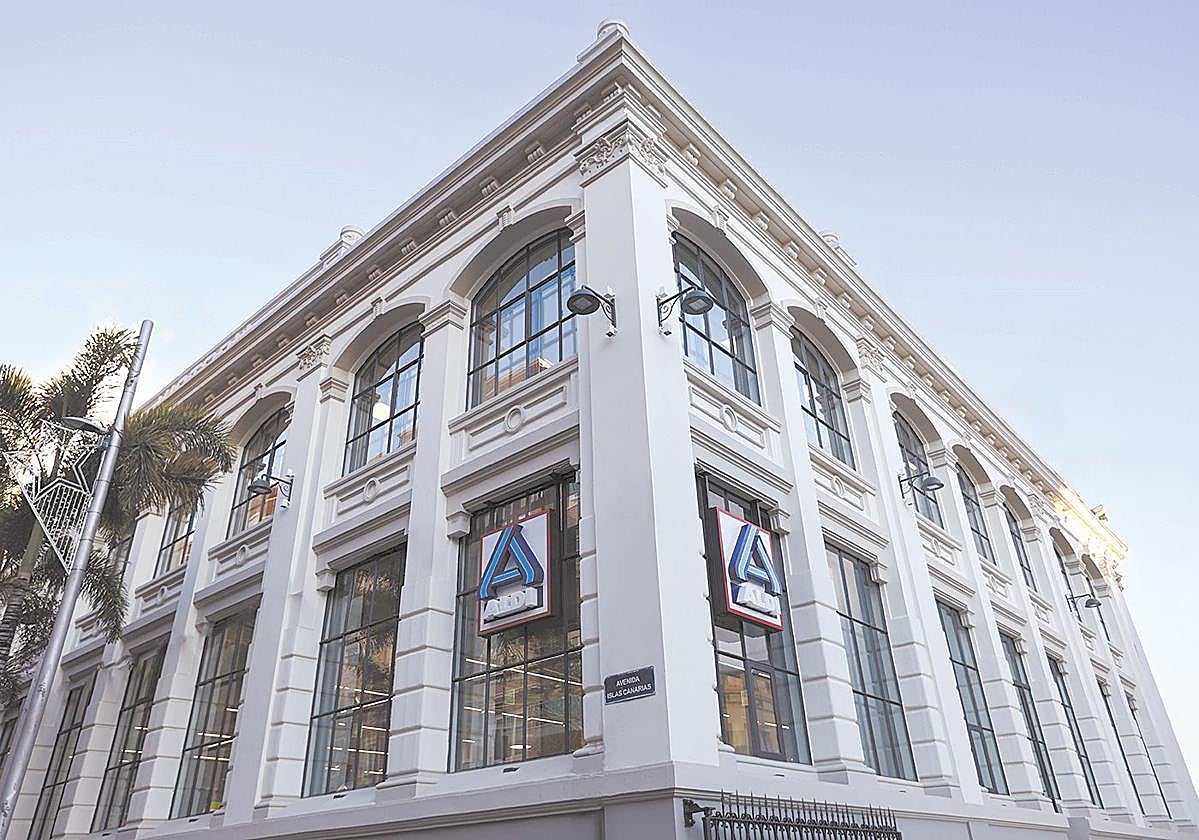 ALDI en el interior de la Fábrica Victoria.