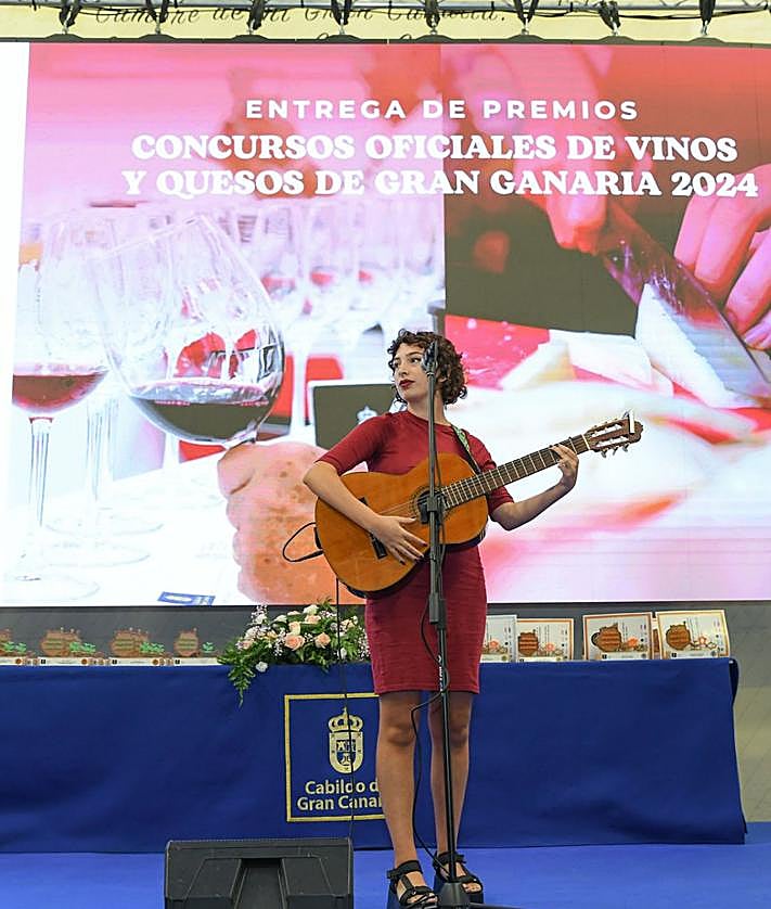 Imagen secundaria 2 - Gran Canaria premia a sus mejores vinos y quesos