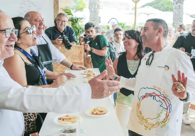 Oswaldo Betancort, presidente insular; y Olivia Duque, alcaldesa.