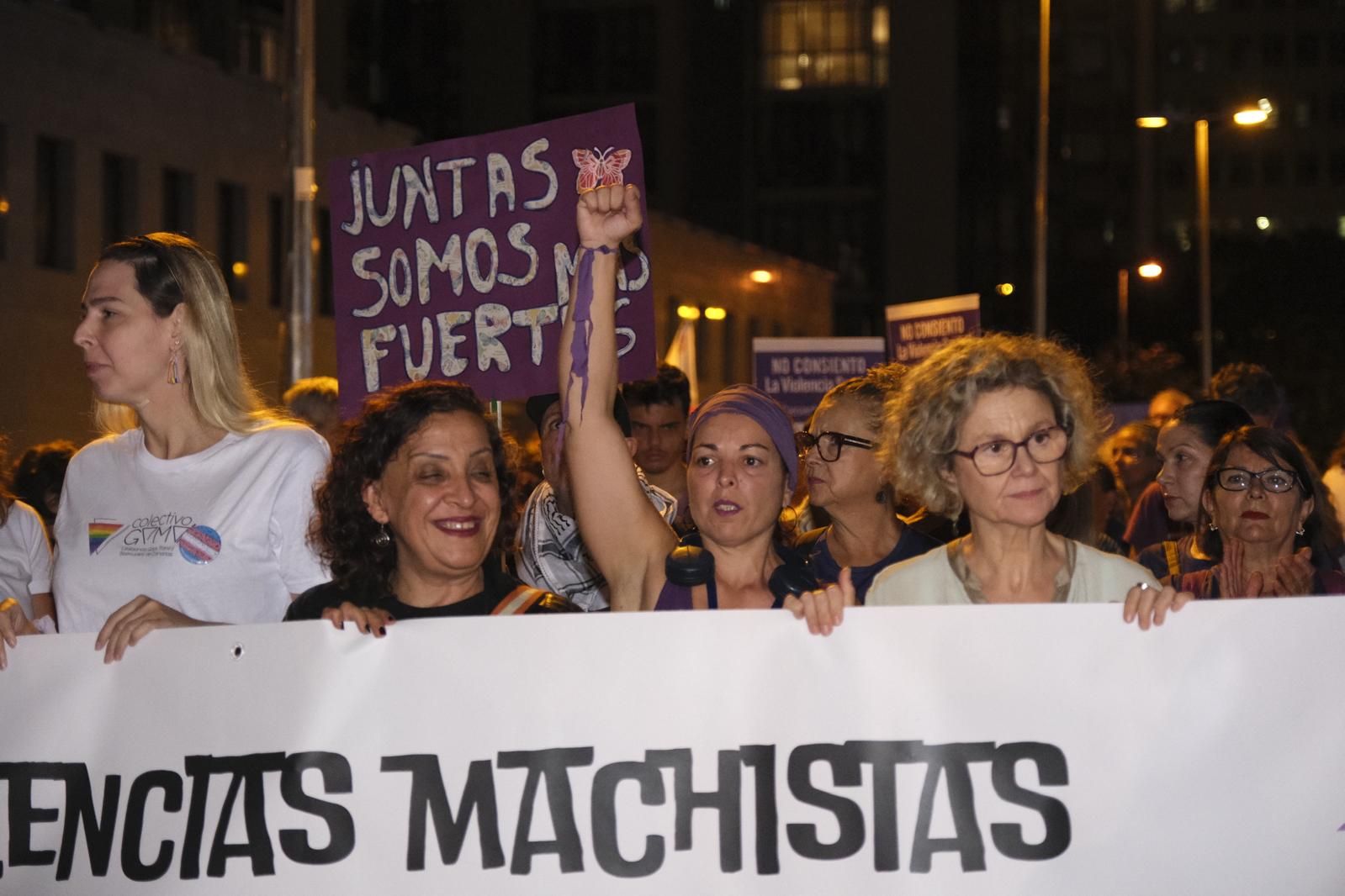 La manifestación del Día Internacional de la Eliminación de la Violencia contra las mujeres, en imágenes