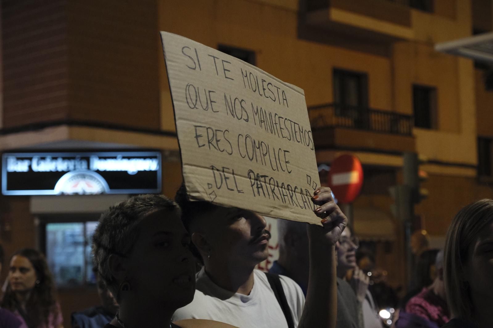 La manifestación del Día Internacional de la Eliminación de la Violencia contra las mujeres, en imágenes