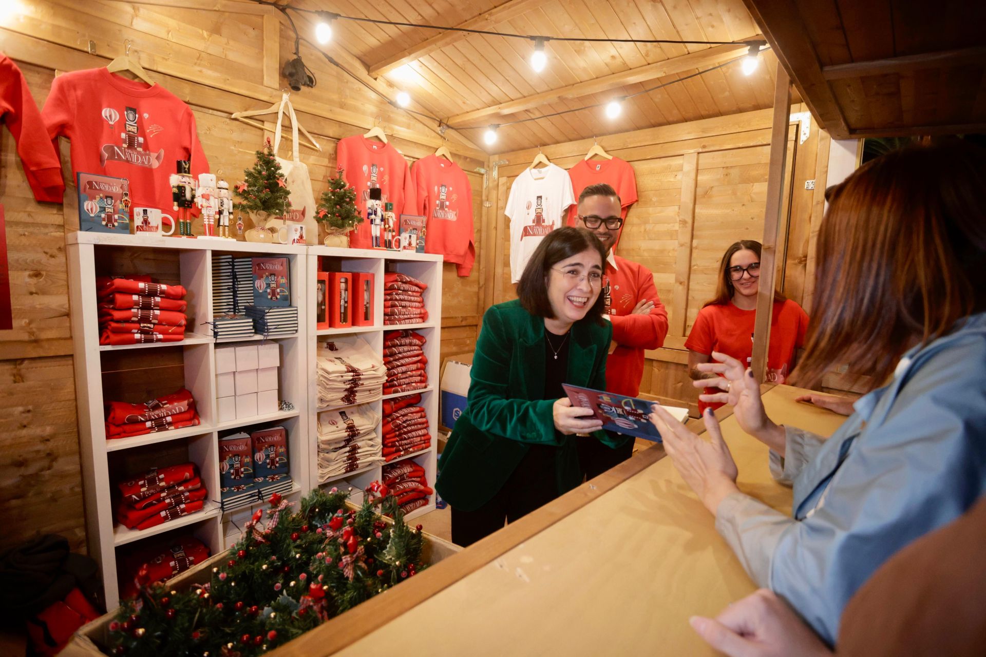 El primer día de la feria de Navidad en la capital grancanaria, en imágenes