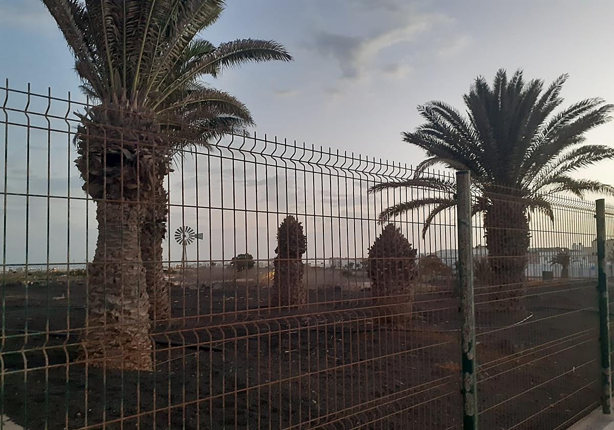 Vista parcial del parque de Maneje pendiente de rehabilitación.