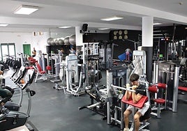 Gimnasio de Tinajo con su nuevo material.