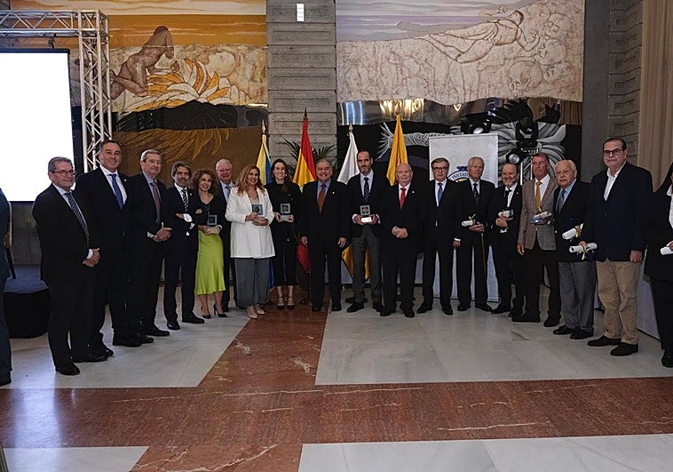 Los premiados recibieron el galardón en una ceremonia este miércoles.