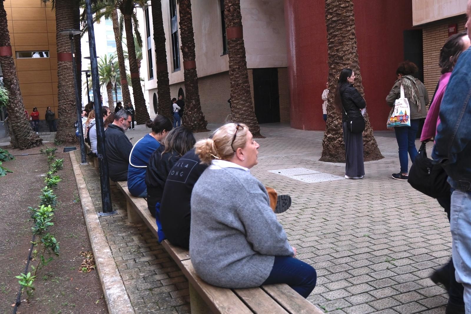 6.000 personas buscan hoy en Tafira una plaza de funcionario del Estado