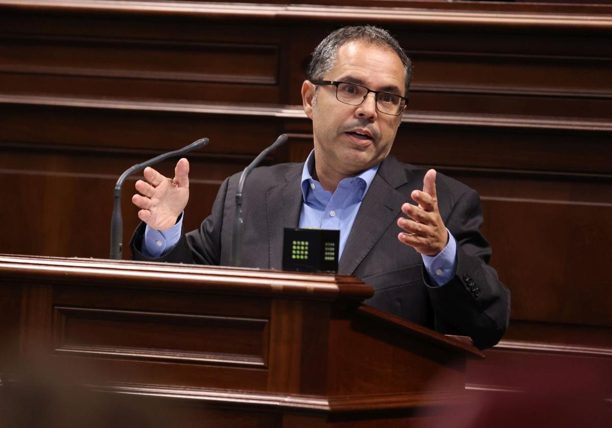 El diputado del PSOE Gustavo Santana en foto de archivo.