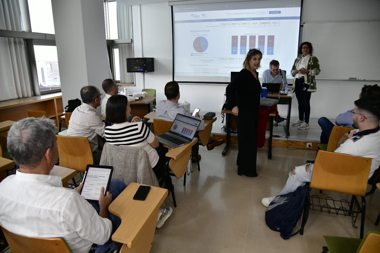 Imágenes de la segunda vuelta de las elecciones al rectorado de la ULPGC